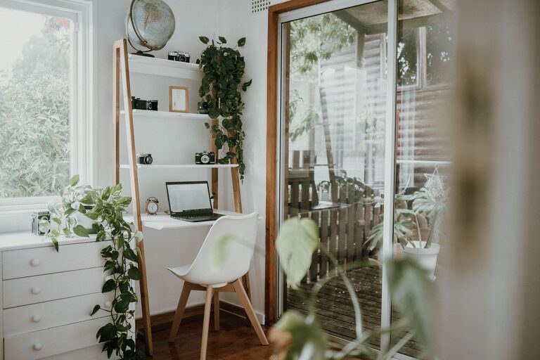 Tips for Creating a Cozy and Productive Home Office Space